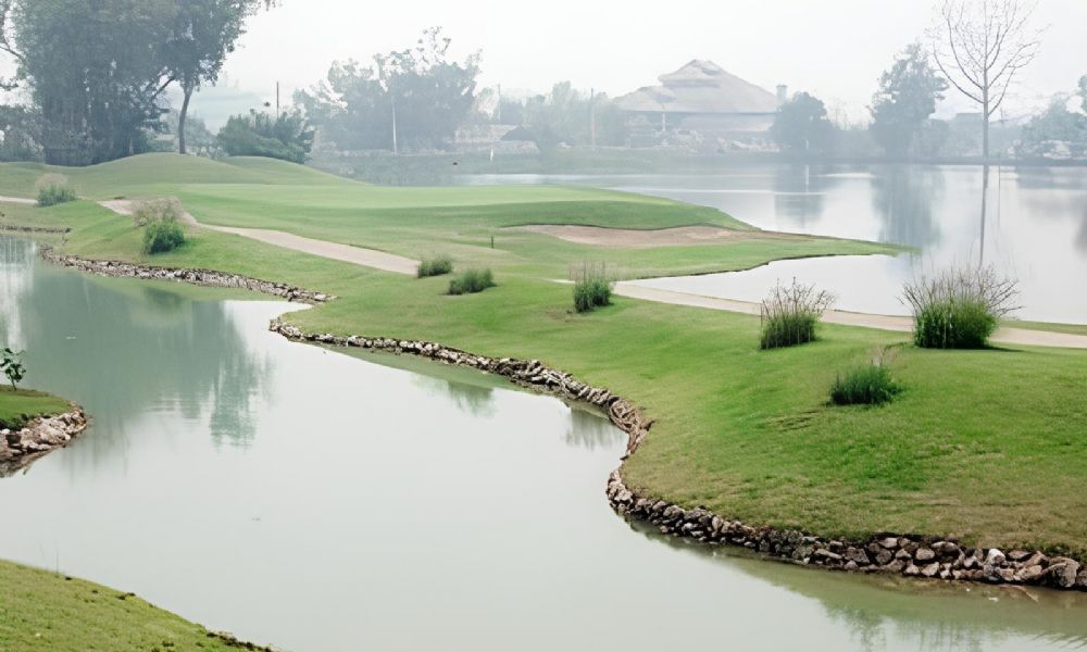 Mae Jo Golf Club